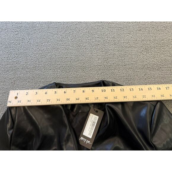 Nasty Gal Collection Womens US 6 Faux Leather Twist Front Crop Top - Picture 5 of 11